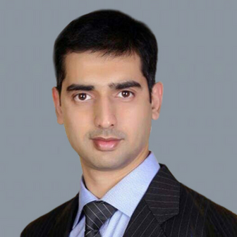 Dr Syed Maaz Mohiuddin best lasik surgeon in delhi
